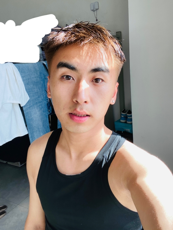 小克的第一张照片--潮州闪婚服务中心